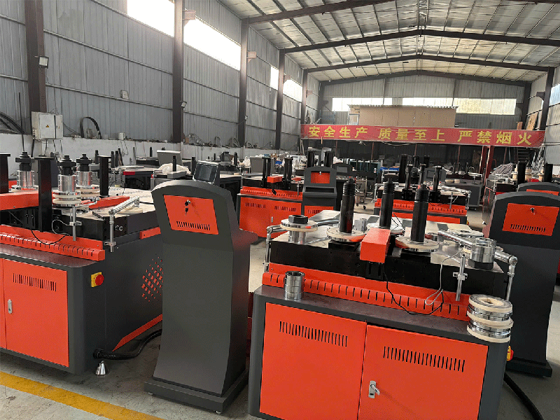 máy uốn vom cnc